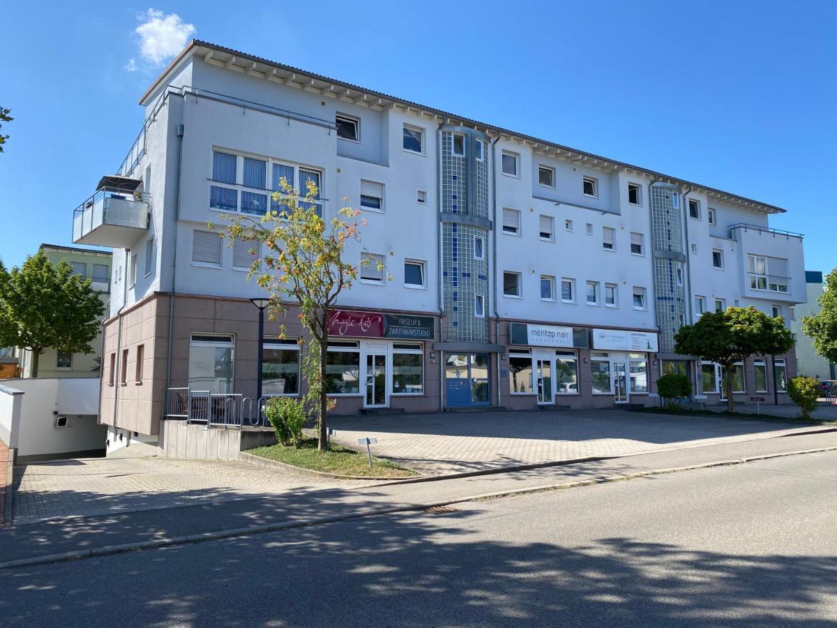 3 Zimmer Apartment In S-Bahn Naehe, 76 Qm, Max 5 Pers, 30Qm Dachterasse, Garage, Internet 1000 Mbit Gärtringen Extérieur photo